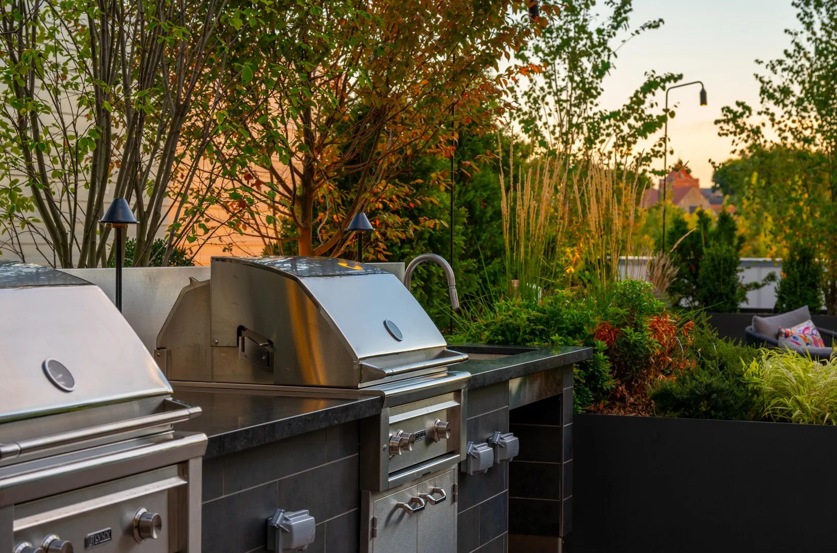 Our state-of-the-art grill stations offer the ideal setting for outdoor cooking and entertaining.